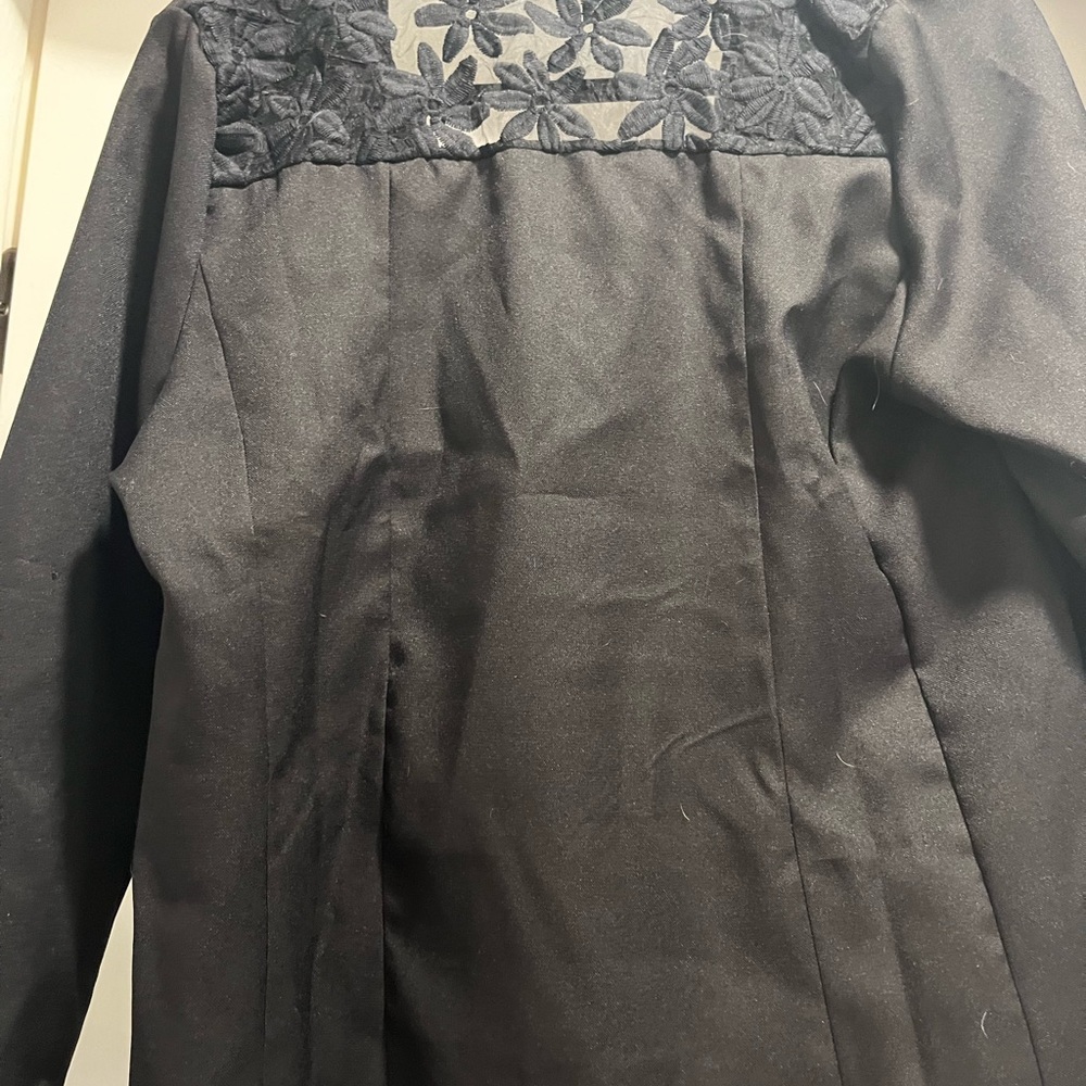 Black blazer - Picture 4 of 4